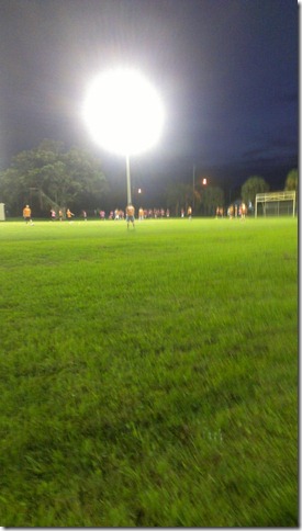 12-8FD33701-1997738-1280-100