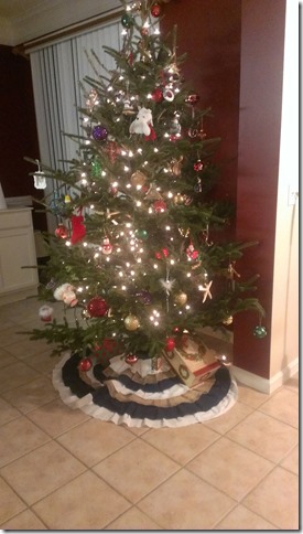 DIY Christmas Tree Skirt