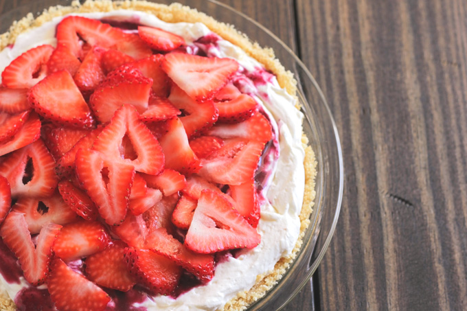 No Bake Cheesecake with Blueberry Swirl- Life Food and Beer